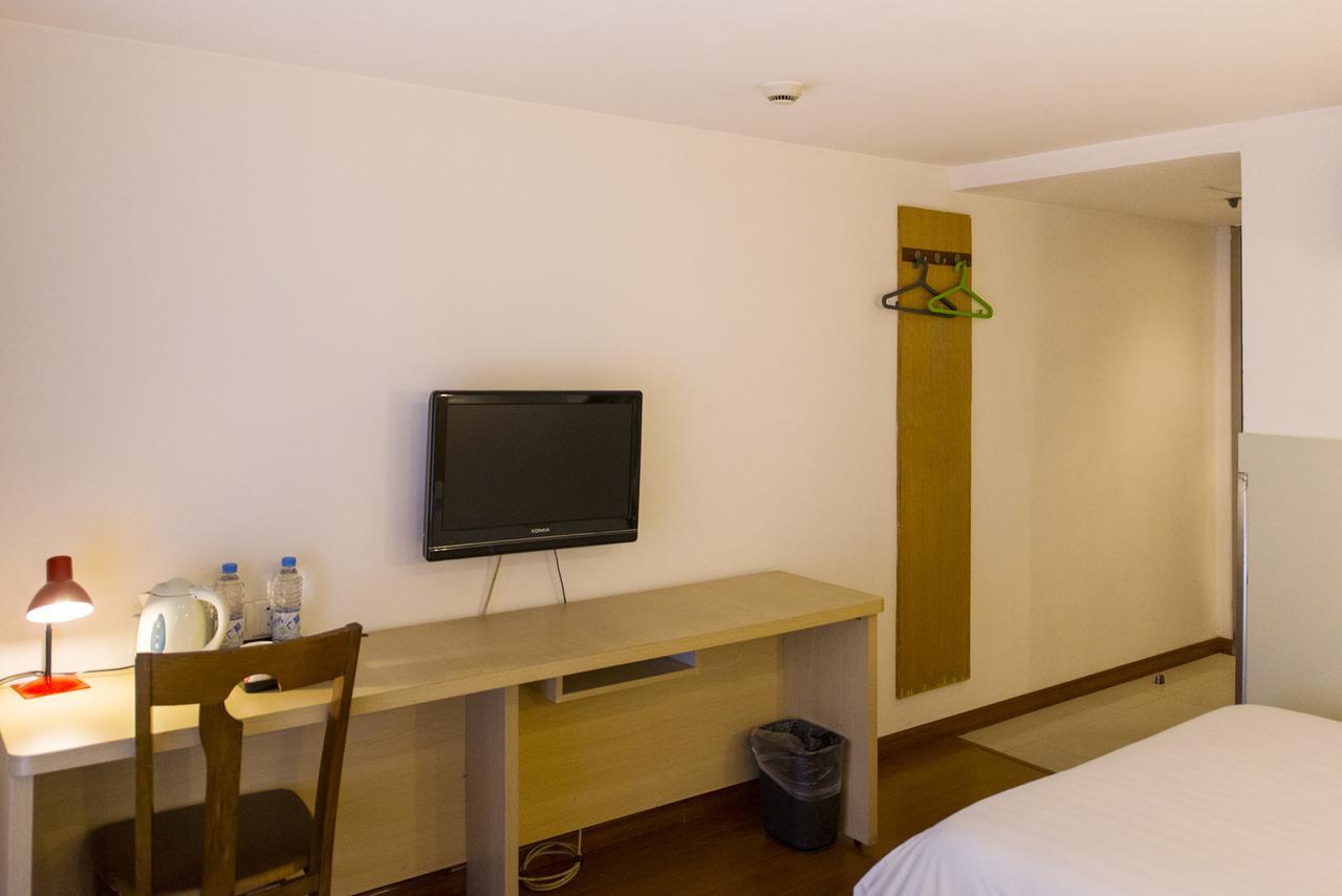 Ji Hotel - Shanghai Nanjing Road People'S Square Экстерьер фото